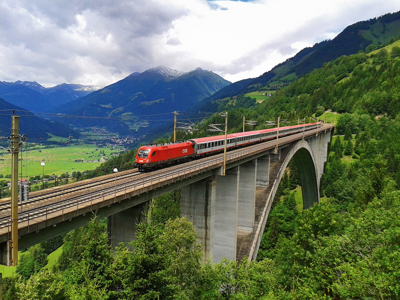 Hans-Peter Kurz hat auch Österreichs höchste Eisenbahnbrücke bei Penk im Mölltal fotografiert.