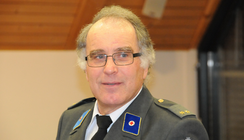 Herwig Jesacher wurde für seine verdienstvolle Tätigkeit für das Rote Kreuz zum Ehren-Ortsstellenleiter ernannt.