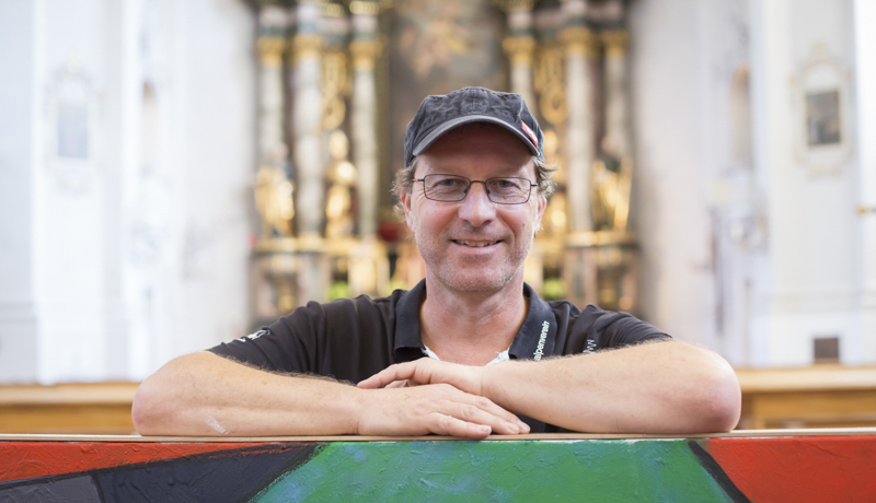 Othmar Trost hat erst Ende August die Ausstellung „Von und zu Gott" in der Matreier Pfarrkirche St. Alban abgeschlossen. Auf der „Berliner Liste" ausstellen zu dürfen, bezeichnet er als „erarbeitetes Glück" und als „wichtige Stufe in einem jahrzehntelangen Entwicklungsprozess".
